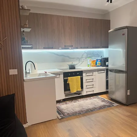 Qerret Apartmán Golem (Tirana)